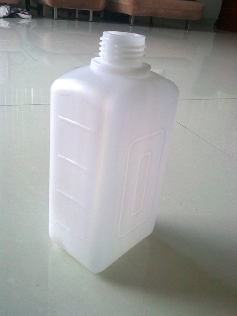 Chai nhựa P.A 1L 0422 - Chai Nhựa Nguyên Thái Bình - Công Ty TNHH Sản Xuất Thương Mại Nhựa Nguyên Thái Bình